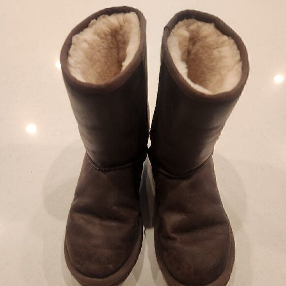 UGG Brownstone leather shearling boots. Size 8 - Picture 1 of 8